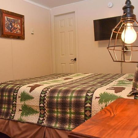 Adirondack Sunrise Lodge Lake George Ngoại thất bức ảnh