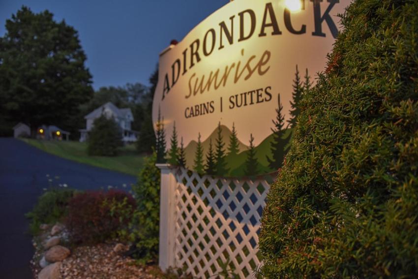 Adirondack Sunrise Lodge Lake George Ngoại thất bức ảnh