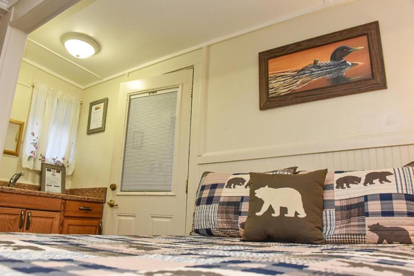 Adirondack Sunrise Lodge Lake George Ngoại thất bức ảnh